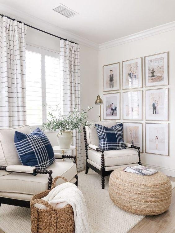 traditional living room blue and white
