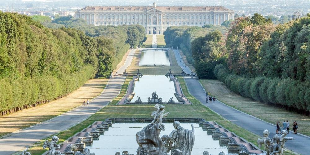 Virtual castle Tour of The Royal Palace of Caserta