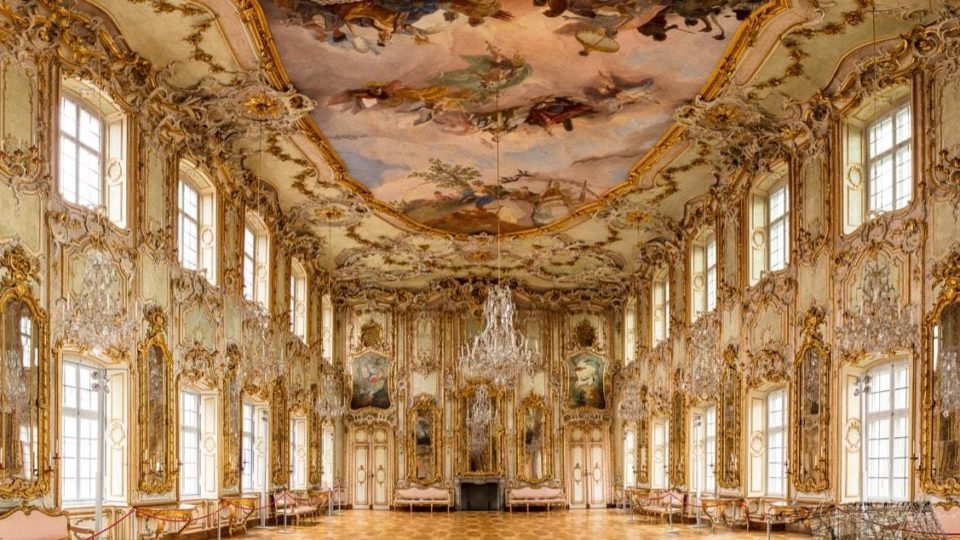 What is Rococo Architecture? A Quick History Of This Incredible Style